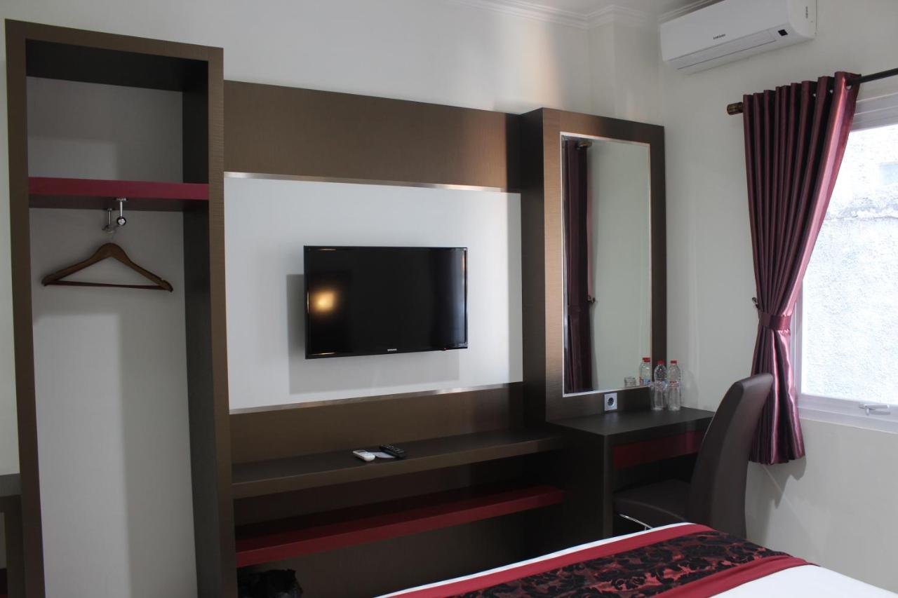 Idea'S Hotel Jalan Ibrahim Aji Bandung Eksteriør billede