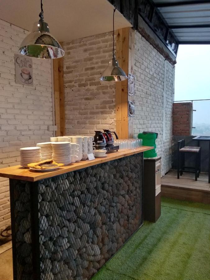 Idea'S Hotel Jalan Ibrahim Aji Bandung Eksteriør billede